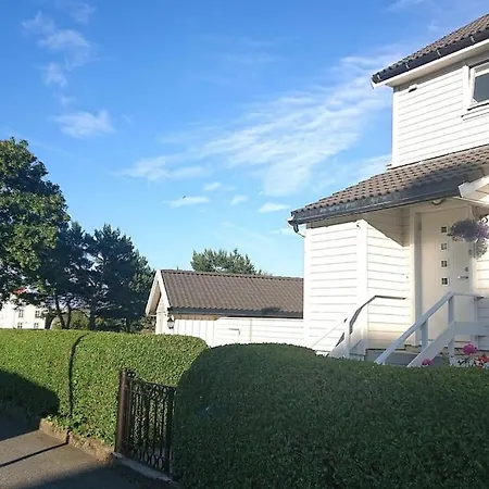 By The Sea Апартаменты