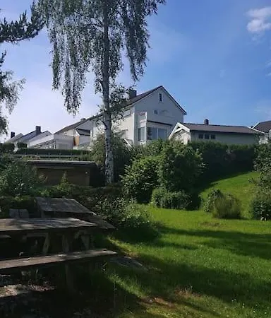 Apartment By The Sea *